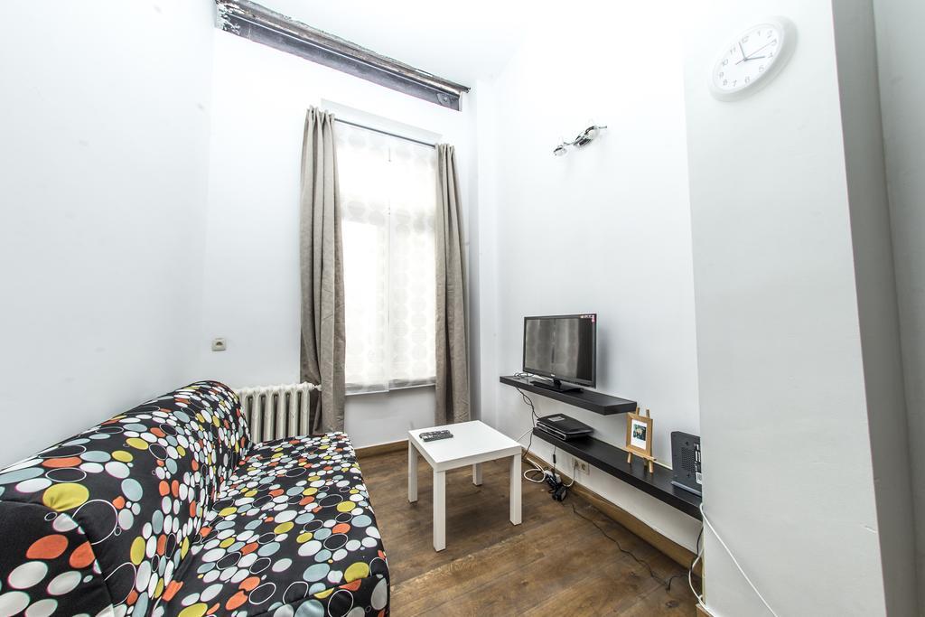 Rentbynight Aparthotel Βρυξέλλες Δωμάτιο φωτογραφία