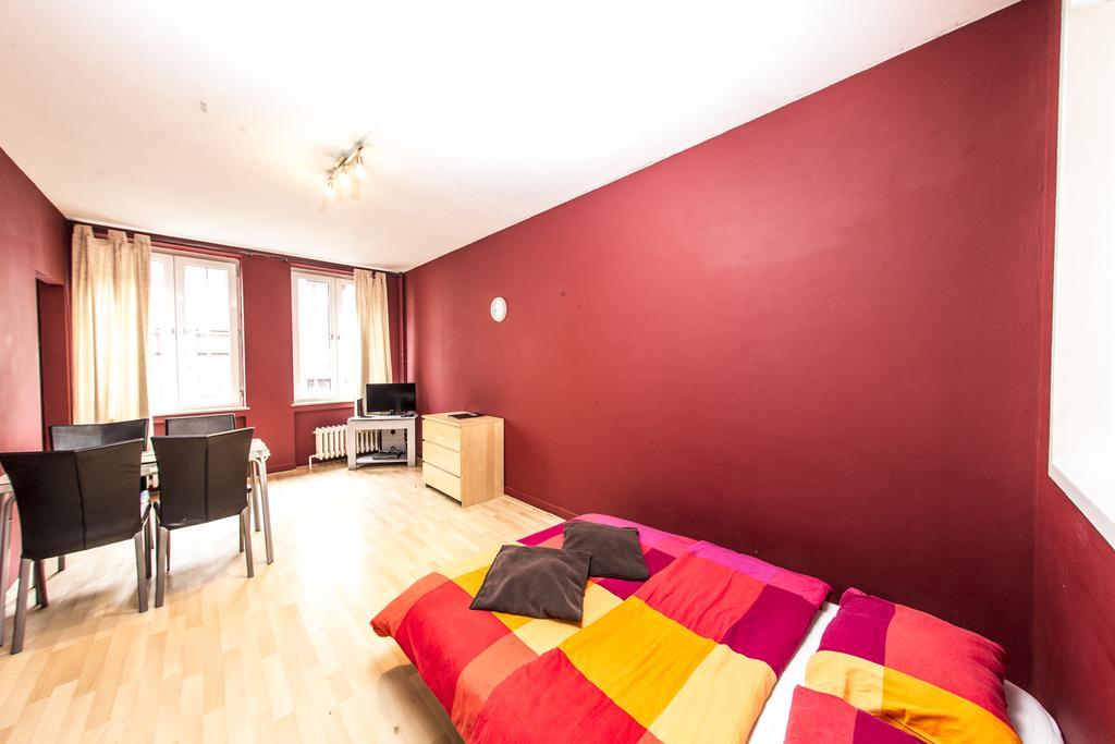 Rentbynight Aparthotel Βρυξέλλες Δωμάτιο φωτογραφία